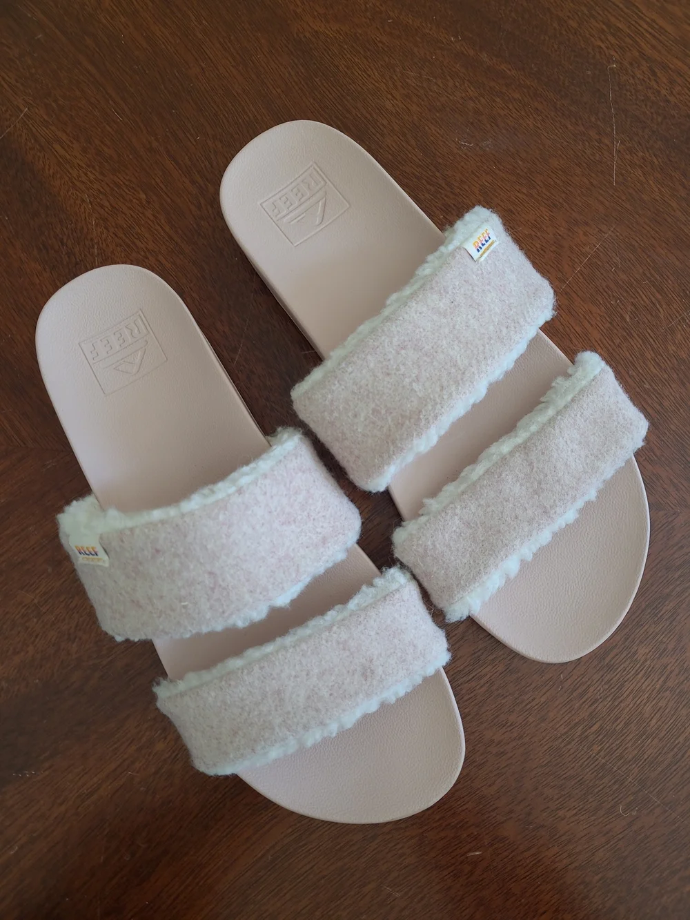 Reef Cushion Vista snuggles Fleece Lined Pink Fuzzy Double-Strap Slide Sandals 7